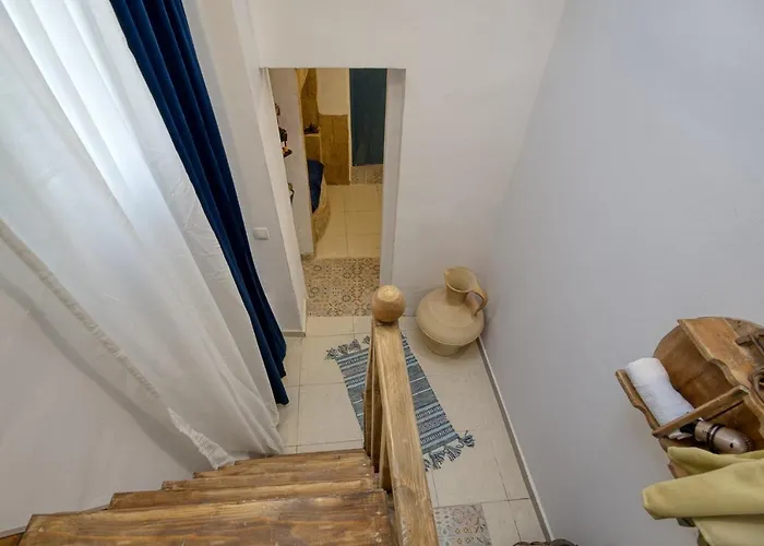 Mascot Garden Bed & Breakfast