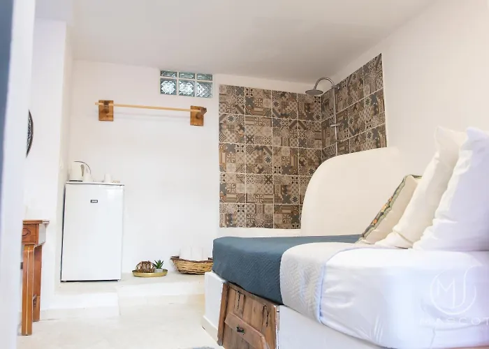 Mascot Garden Bed & Breakfast 3*